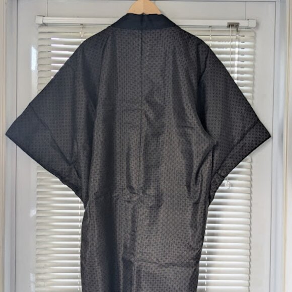 Kimono - Picture 3 of 3